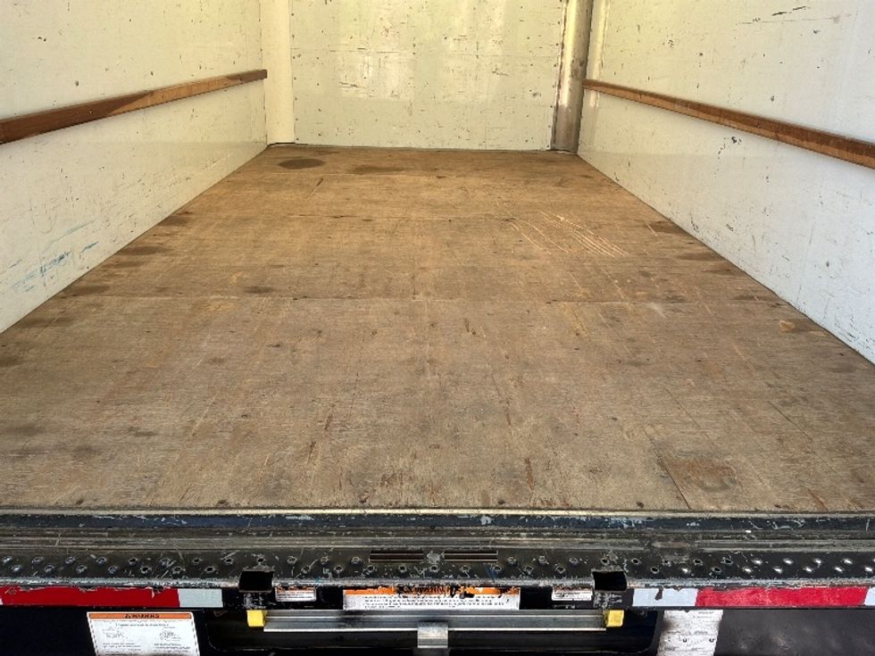 Light Duty Box Truck-Light and Medium Duty Trucks-GMC-2022-Savana G33903-Pensacola-FL-122,903\n\t\tmiles-$ 24,000 - Image 9