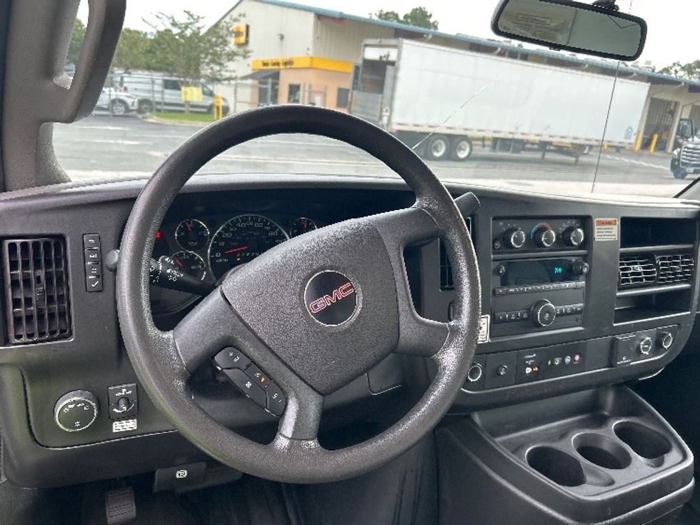 Light Duty Box Truck-Light and Medium Duty Trucks-GMC-2022-Savana G33903-Pensacola-FL-65,251\n\t\tmiles-$ 39,250 - Image 18