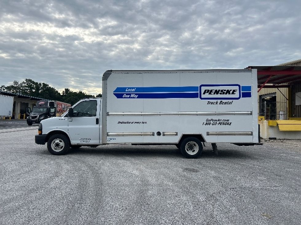 Light Duty Box Truck-Light and Medium Duty Trucks-GMC-2022-Savana G33903-Pensacola-FL-65,251\n\t\tmiles-$ 39,250 - Image 4