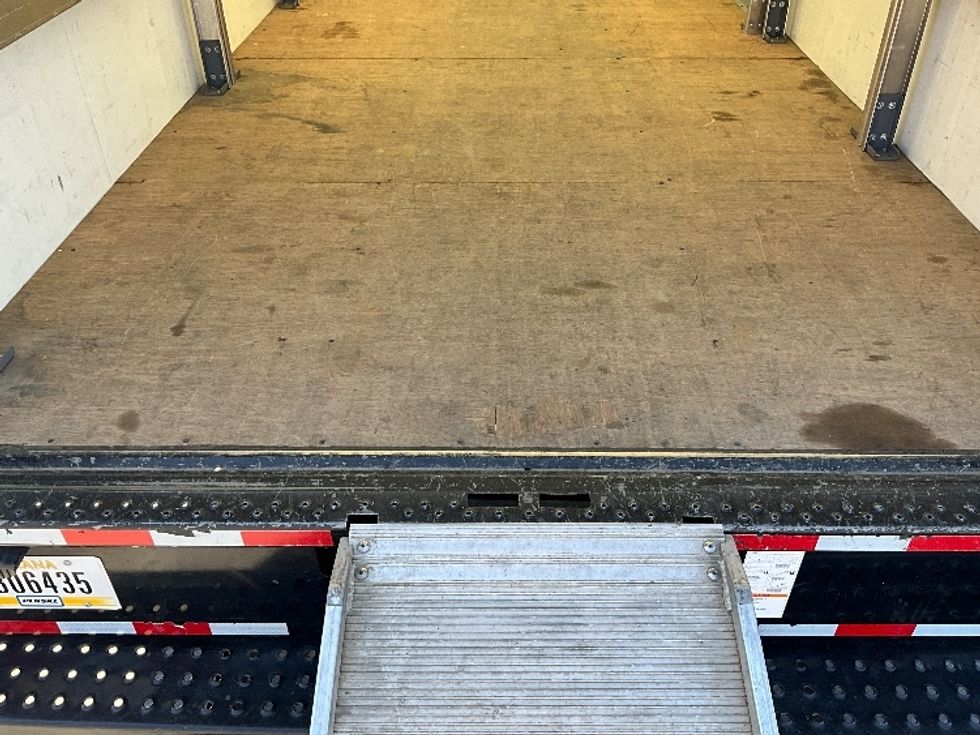 Light Duty Box Truck-Light and Medium Duty Trucks-GMC-2022-Savana G33903-Perris-CA-22,556\n\t\tmiles-$ 57,500 - Image 10