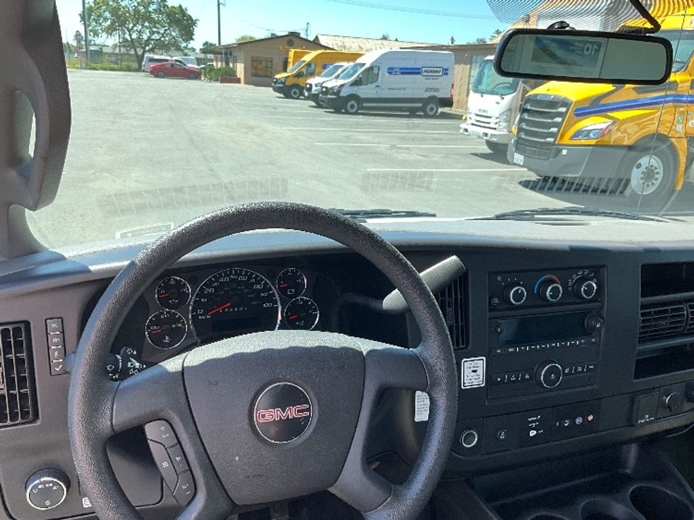 Light Duty Box Truck-Light and Medium Duty Trucks-GMC-2022-Savana G33903-Perris-CA-22,556\n\t\tmiles-$ 57,500 - Image 18