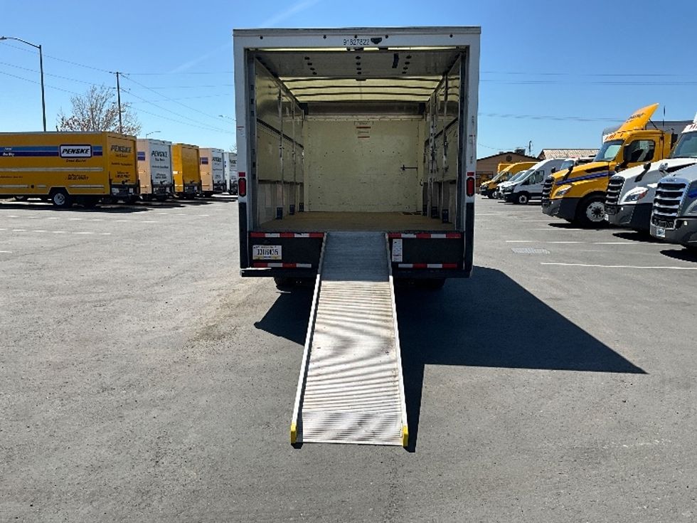 Light Duty Box Truck-Light and Medium Duty Trucks-GMC-2022-Savana G33903-Perris-CA-22,556\n\t\tmiles-$ 57,500 - Image 9