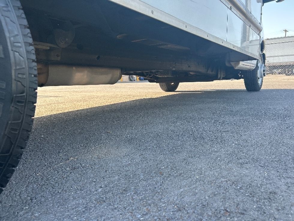 Light Duty Box Truck-Light and Medium Duty Trucks-GMC-2022-Savana G33903-Pewaukee-WI-75,395\n\t\tmiles-$ 36,250 - Image 14