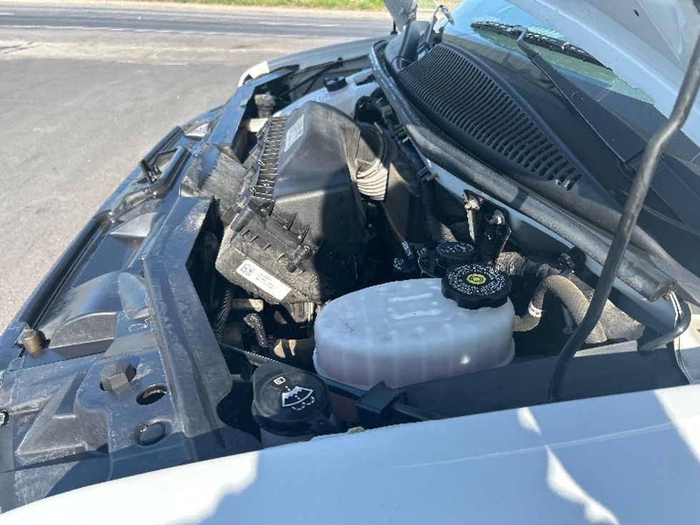 Light Duty Box Truck-Light and Medium Duty Trucks-GMC-2022-Savana G33903-Pewaukee-WI-75,395\n\t\tmiles-$ 36,250 - Image 24