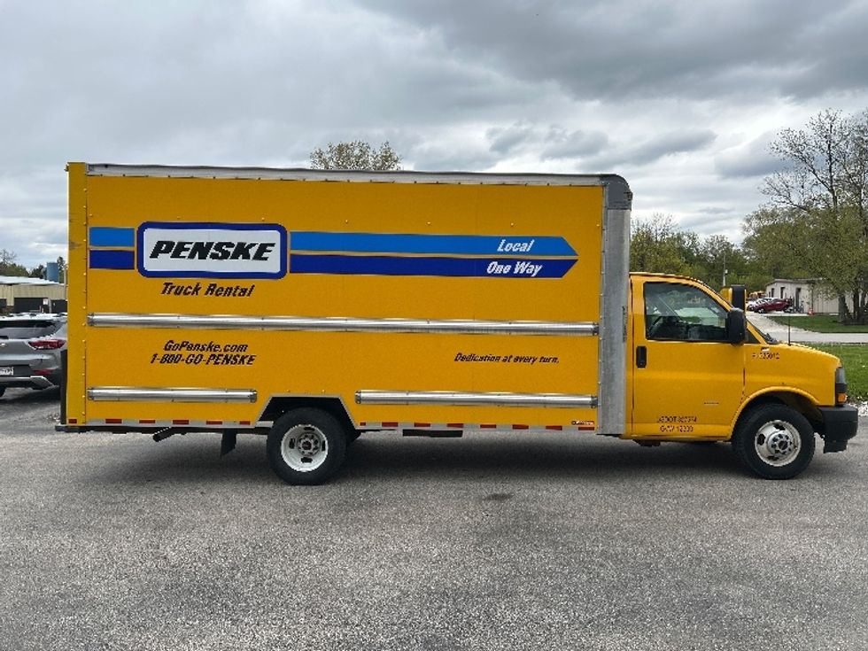Light Duty Box Truck-Light and Medium Duty Trucks-GMC-2022-Savana G33903-Pewaukee-WI-90,018\n\t\tmiles-$ 27,250 - Image 15