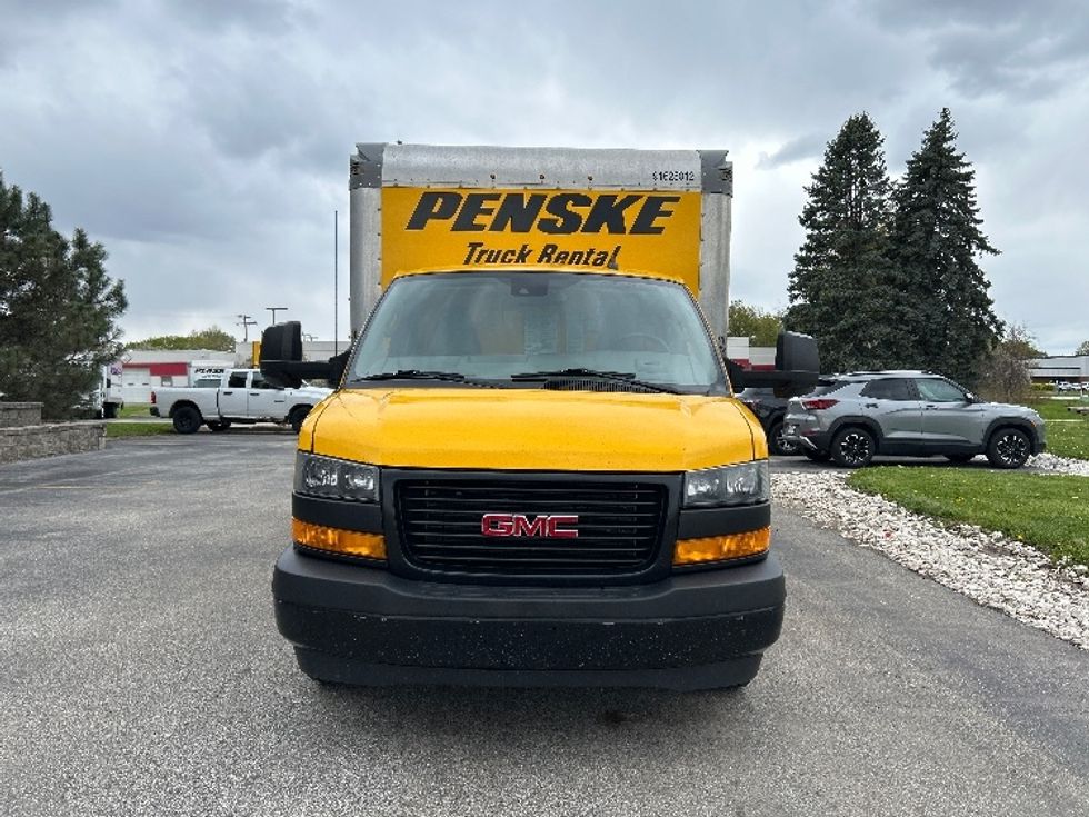Light Duty Box Truck-Light and Medium Duty Trucks-GMC-2022-Savana G33903-Pewaukee-WI-90,018\n\t\tmiles-$ 27,250 - Image 2
