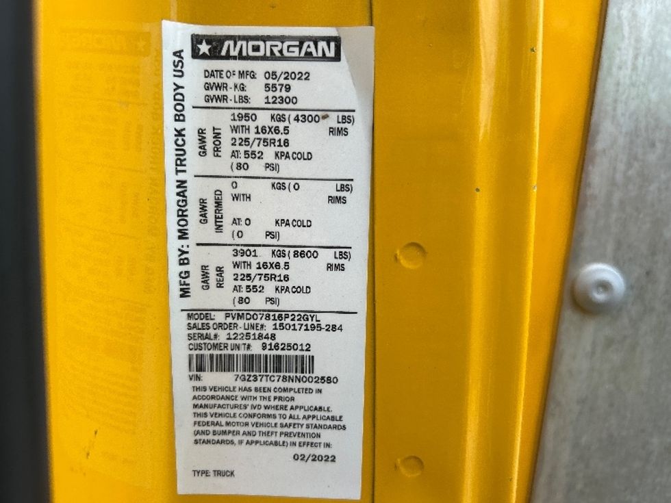 Light Duty Box Truck-Light and Medium Duty Trucks-GMC-2022-Savana G33903-Pewaukee-WI-90,018\n\t\tmiles-$ 27,250 - Image 25