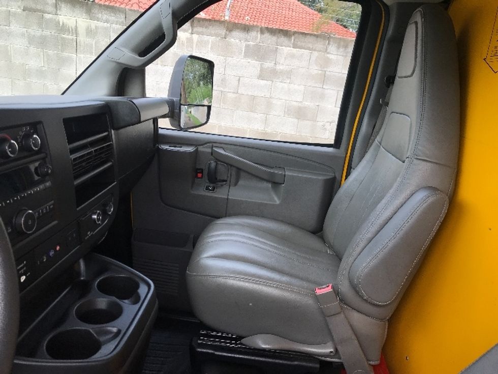 Light Duty Box Truck-Light and Medium Duty Trucks-GMC-2022-Savana G33903-Pharr-TX-111,803\n\t\tmiles-$ 25,500 - Image 19