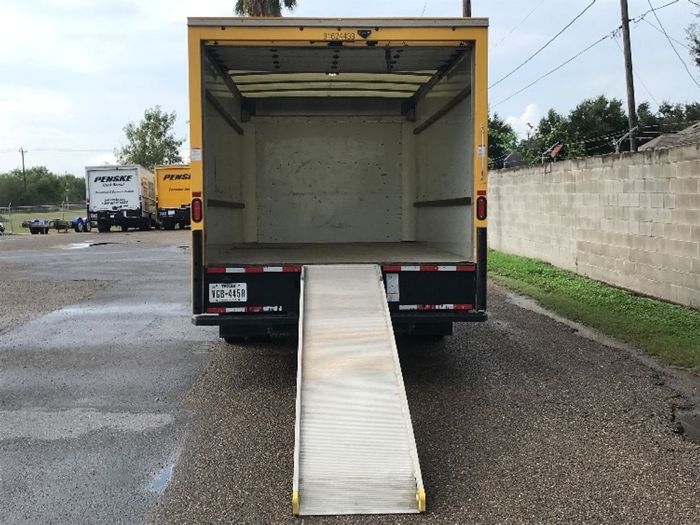 Light Duty Box Truck-Light and Medium Duty Trucks-GMC-2022-Savana G33903-Pharr-TX-111,803\n\t\tmiles-$ 25,500 - Image 9