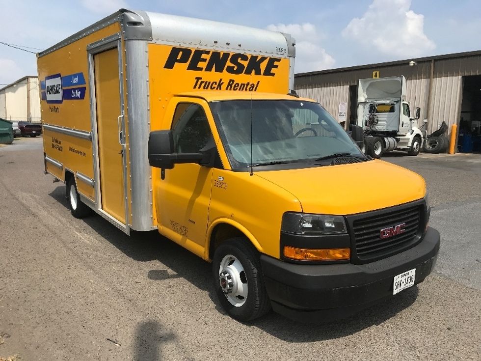 Light Duty Box Truck-Light and Medium Duty Trucks-GMC-2022-Savana G33903-Pharr-TX-42,291\n\t\tmiles-$ 37,250 - Image 1