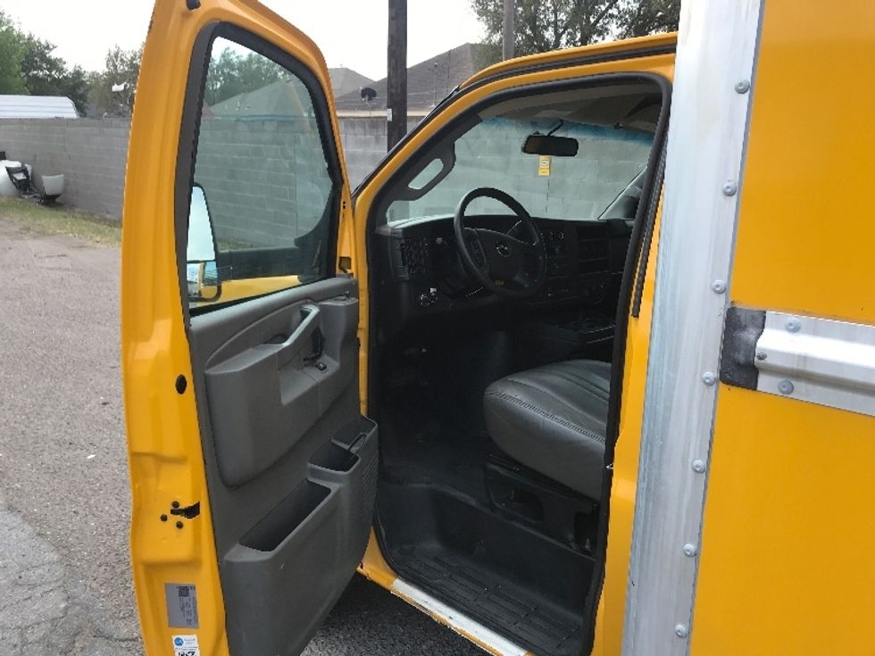 Light Duty Box Truck-Light and Medium Duty Trucks-GMC-2022-Savana G33903-Pharr-TX-42,291\n\t\tmiles-$ 37,250 - Image 16