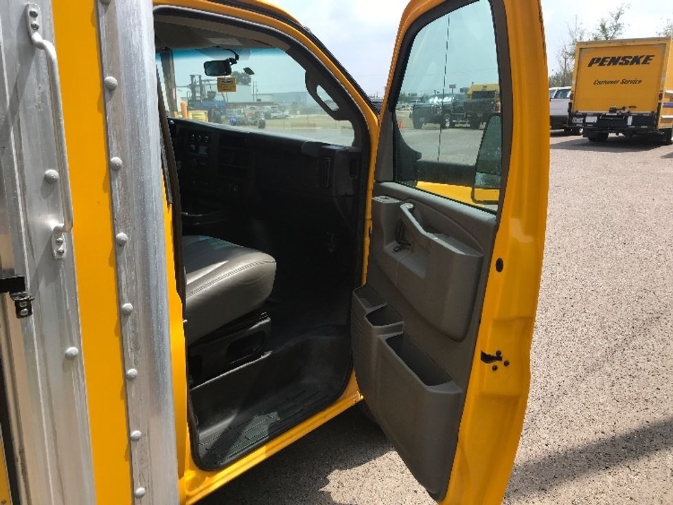 Light Duty Box Truck-Light and Medium Duty Trucks-GMC-2022-Savana G33903-Pharr-TX-42,291\n\t\tmiles-$ 37,250 - Image 20