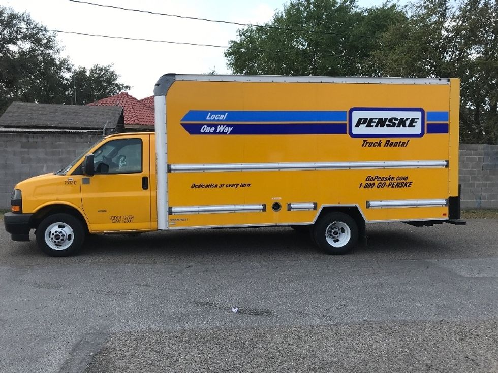 Light Duty Box Truck-Light and Medium Duty Trucks-GMC-2022-Savana G33903-Pharr-TX-42,291\n\t\tmiles-$ 37,250 - Image 4