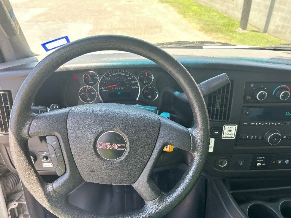 Light Duty Box Truck-Light and Medium Duty Trucks-GMC-2022-Savana G33903-Pharr-TX-62,720\n\t\tmiles-$ 39,000 - Image 17