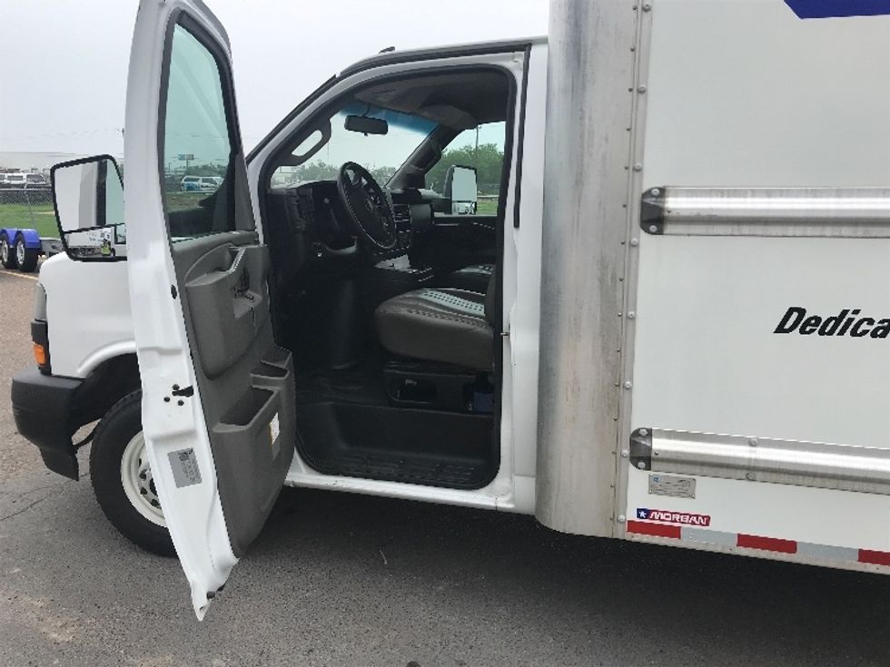 Light Duty Box Truck-Light and Medium Duty Trucks-GMC-2022-Savana G33903-Pharr-TX-85,371\n\t\tmiles-$ 32,500 - Image 16