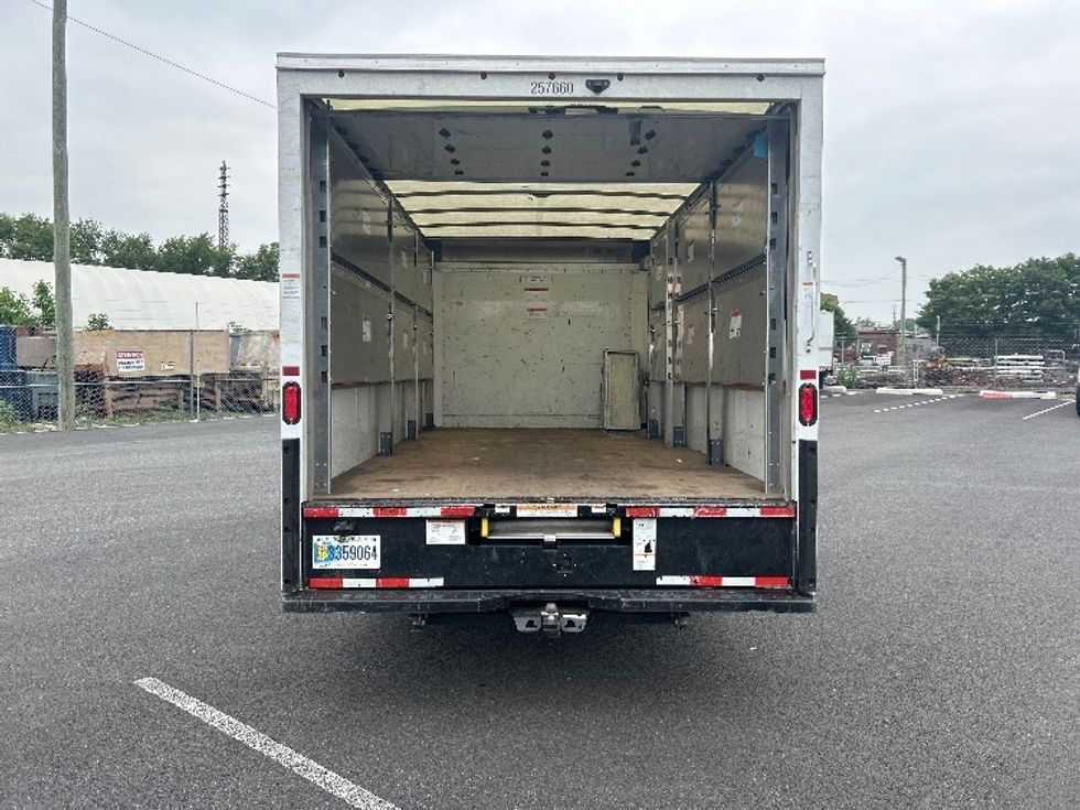 Light Duty Box Truck-Light and Medium Duty Trucks-GMC-2022-Savana G33903-Philadelphia-PA-27,644\n\t\tmiles-$ 41,750 - Image 8