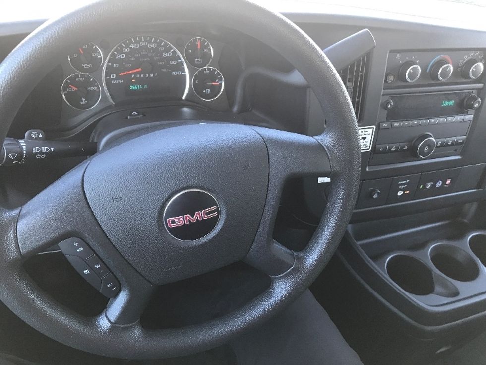 Light Duty Box Truck-Light and Medium Duty Trucks-GMC-2022-Savana G33903-Philadelphia-PA-36,610\n\t\tmiles-$ 43,500 - Image 17