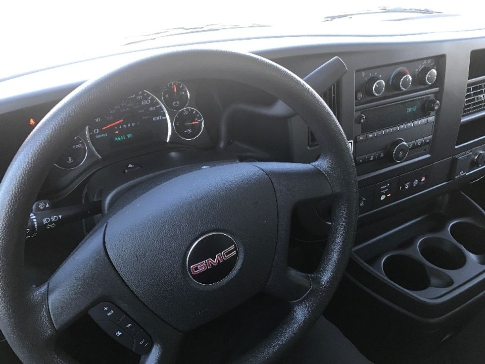 Light Duty Box Truck-Light and Medium Duty Trucks-GMC-2022-Savana G33903-Philadelphia-PA-36,610\n\t\tmiles-$ 43,500 - Image 18