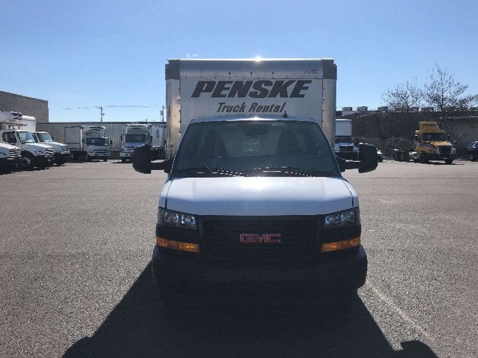 Light Duty Box Truck-Light and Medium Duty Trucks-GMC-2022-Savana G33903-Philadelphia-PA-36,610\n\t\tmiles-$ 43,500 - Image 2