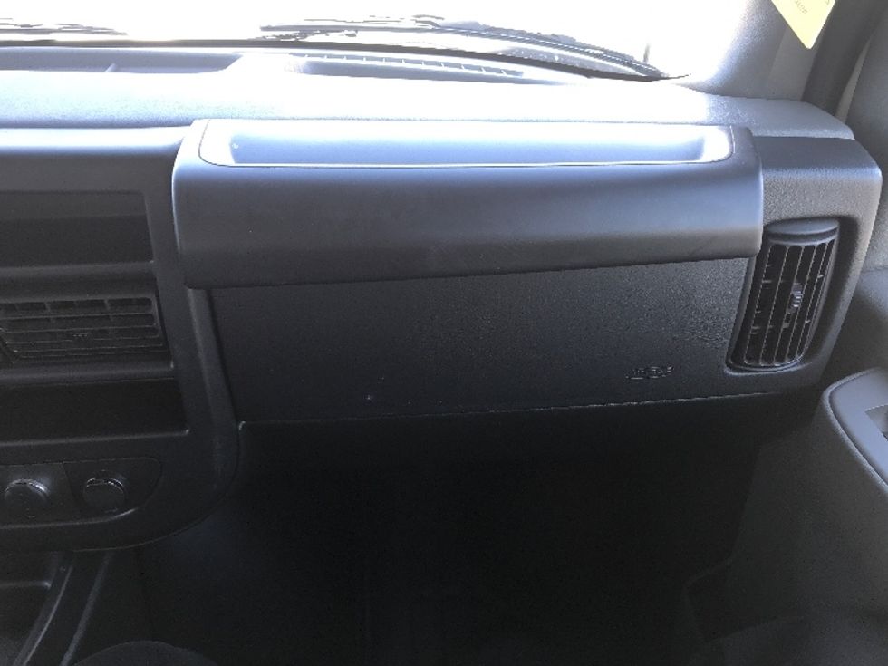 Light Duty Box Truck-Light and Medium Duty Trucks-GMC-2022-Savana G33903-Philadelphia-PA-36,610\n\t\tmiles-$ 43,500 - Image 21