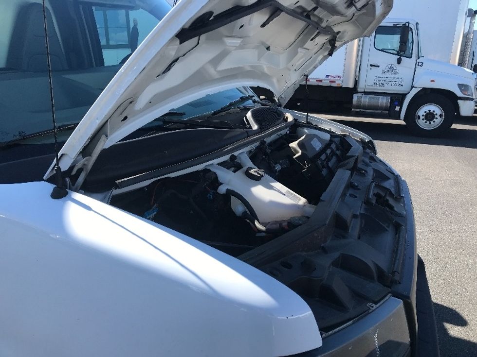 Light Duty Box Truck-Light and Medium Duty Trucks-GMC-2022-Savana G33903-Philadelphia-PA-36,610\n\t\tmiles-$ 43,500 - Image 23