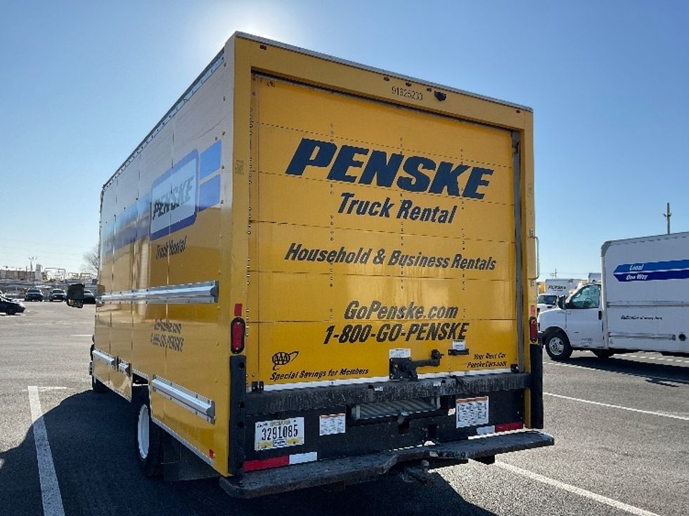 Light Duty Box Truck-Light and Medium Duty Trucks-GMC-2022-Savana G33903-Philadelphia-PA-82,451\n\t\tmiles-$ 29,500 - Image 5