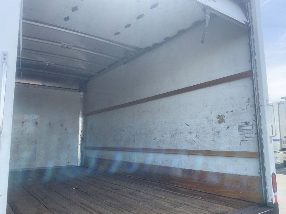 Light Duty Box Truck-Light and Medium Duty Trucks-GMC-2022-Savana G33903-Phoenix-AZ-135,018\n\t\tmiles-$ 22,750 - Image 11
