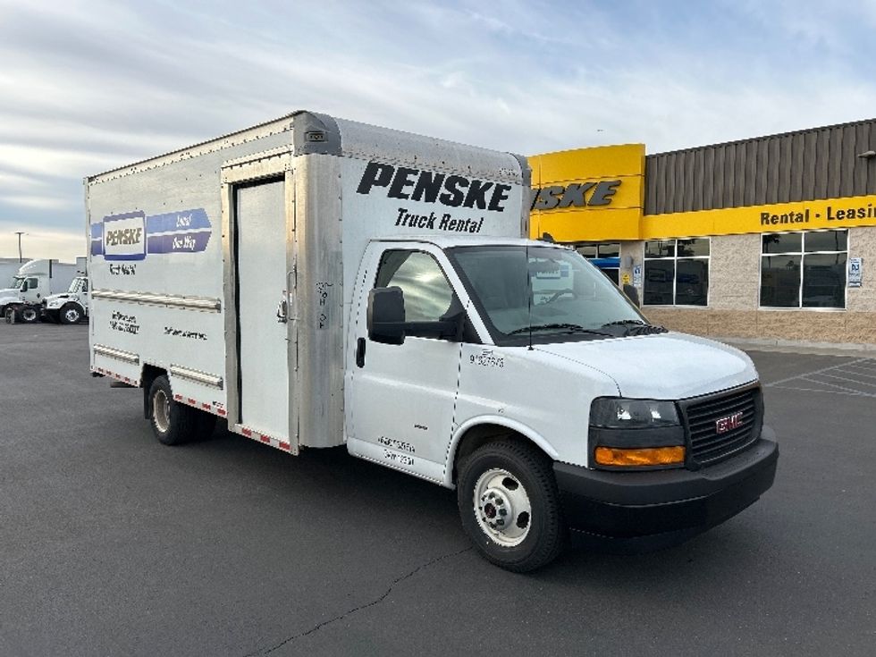 Light Duty Box Truck-Light and Medium Duty Trucks-GMC-2022-Savana G33903-Phoenix-AZ-29,292\n\t\tmiles-$ 45,000 - Image 1