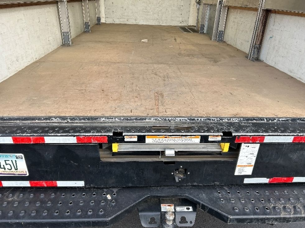 Light Duty Box Truck-Light and Medium Duty Trucks-GMC-2022-Savana G33903-Phoenix-AZ-29,292\n\t\tmiles-$ 45,000 - Image 10