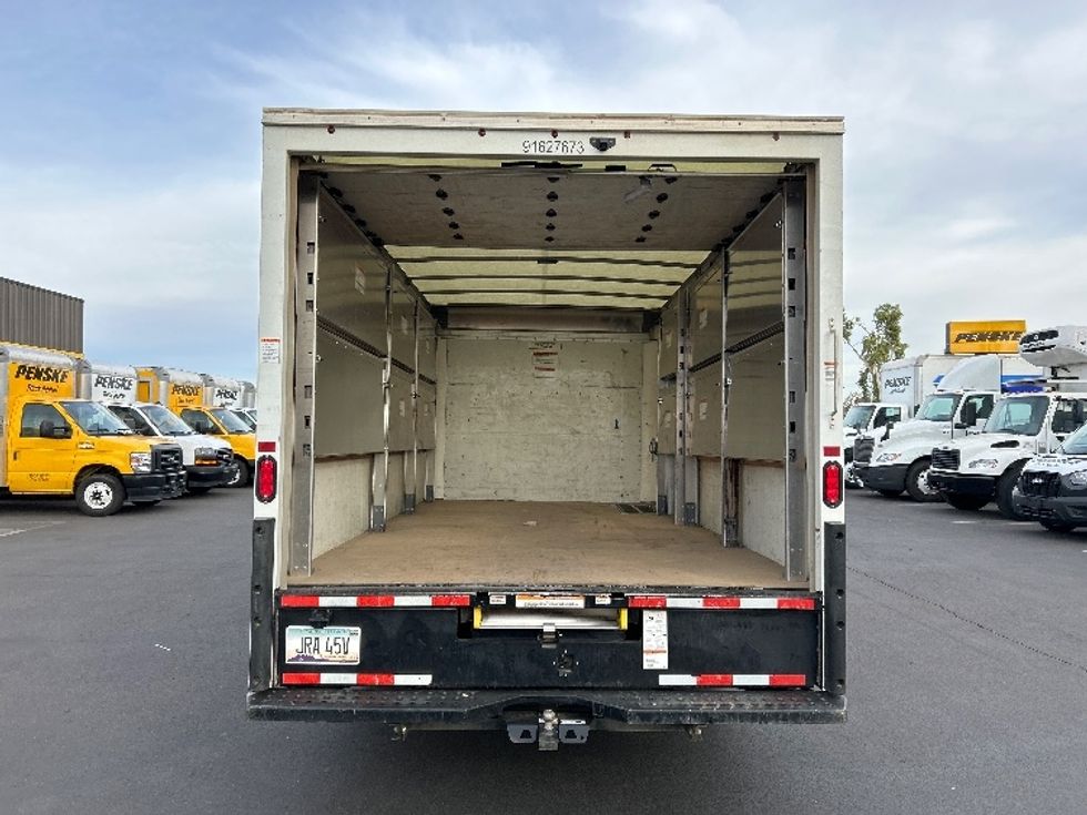 Light Duty Box Truck-Light and Medium Duty Trucks-GMC-2022-Savana G33903-Phoenix-AZ-29,292\n\t\tmiles-$ 45,000 - Image 8