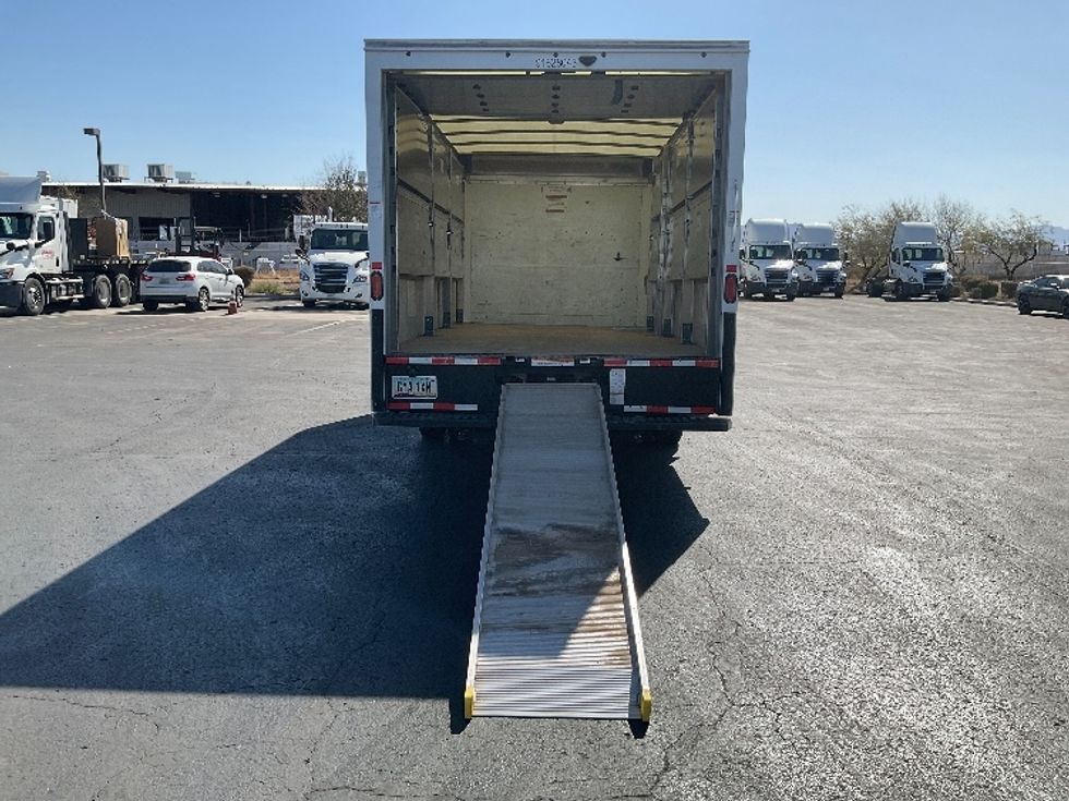 Light Duty Box Truck-Light and Medium Duty Trucks-GMC-2022-Savana G33903-Phoenix-AZ-33,191\n\t\tmiles-$ 49,750 - Image 9