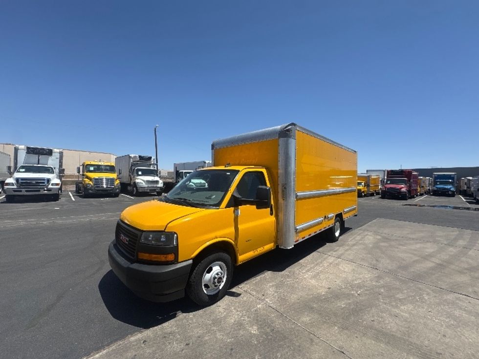 Light Duty Box Truck-Light and Medium Duty Trucks-GMC-2022-Savana G33903-Phoenix-AZ-58,877\n\t\tmiles-$ 29,250 - Image 3