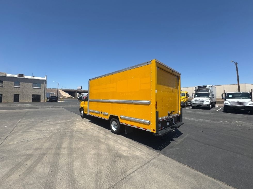 Light Duty Box Truck-Light and Medium Duty Trucks-GMC-2022-Savana G33903-Phoenix-AZ-58,877\n\t\tmiles-$ 29,250 - Image 5