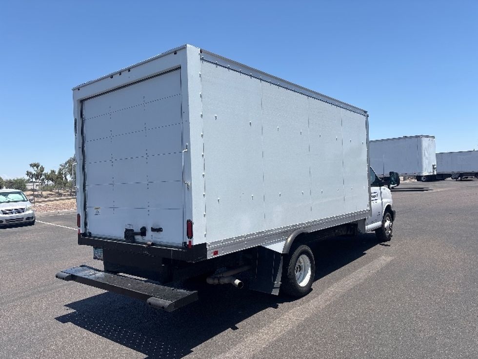 Light Duty Box Truck-Light and Medium Duty Trucks-GMC-2022-Savana G33903-Phoenix-AZ-74,095\n\t\tmiles-$ 35,250 - Image 13