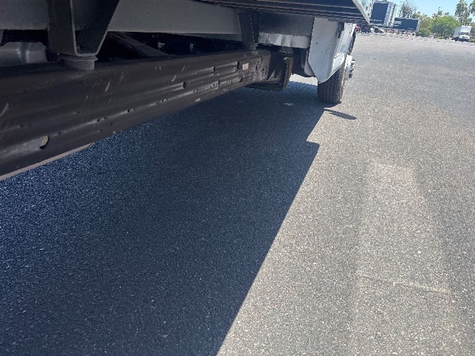 Light Duty Box Truck-Light and Medium Duty Trucks-GMC-2022-Savana G33903-Phoenix-AZ-74,095\n\t\tmiles-$ 35,250 - Image 14