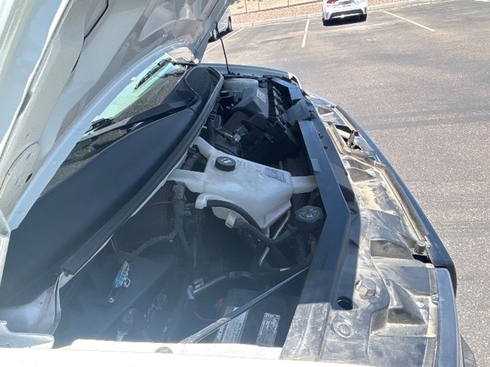 Light Duty Box Truck-Light and Medium Duty Trucks-GMC-2022-Savana G33903-Phoenix-AZ-74,095\n\t\tmiles-$ 35,250 - Image 23