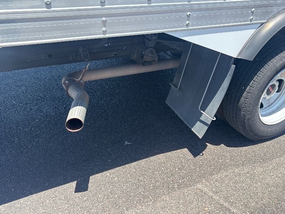 Light Duty Box Truck-Light and Medium Duty Trucks-GMC-2022-Savana G33903-Phoenix-AZ-74,095\n\t\tmiles-$ 35,250 - Image 26