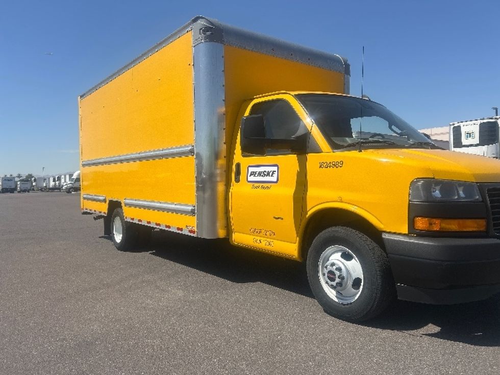 Light Duty Box Truck-Light and Medium Duty Trucks-GMC-2022-Savana G33903-Phoenix-AZ-83,560\n\t\tmiles-$ 26,500 - Image 1