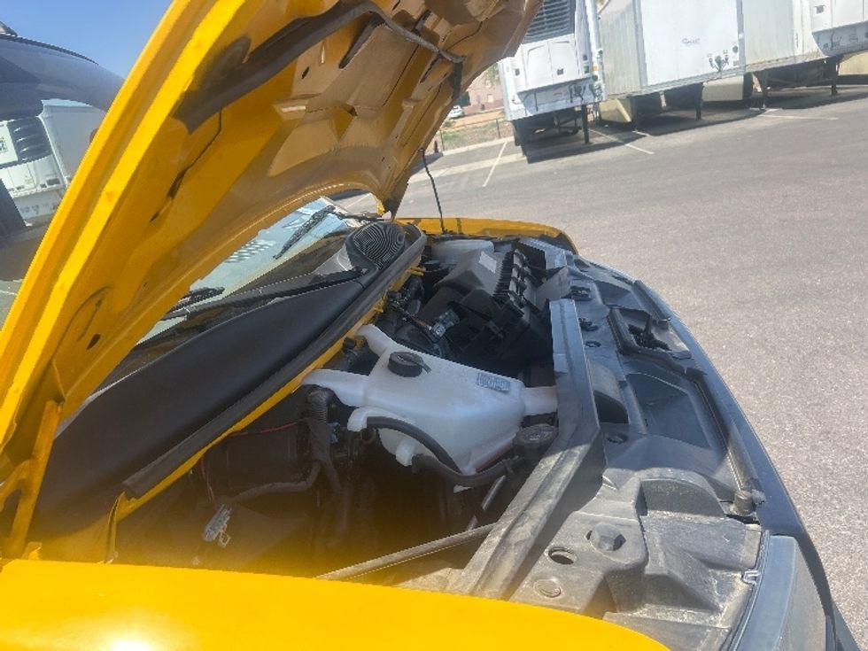 Light Duty Box Truck-Light and Medium Duty Trucks-GMC-2022-Savana G33903-Phoenix-AZ-83,560\n\t\tmiles-$ 26,500 - Image 23