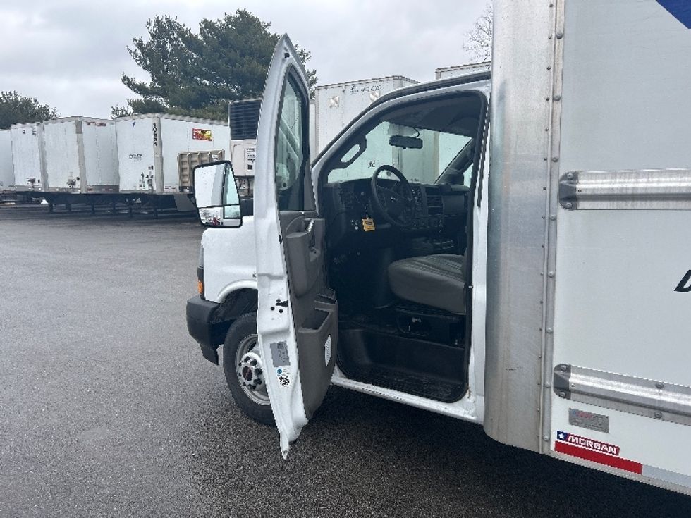 Light Duty Box Truck-Light and Medium Duty Trucks-GMC-2022-Savana G33903-Piqua-OH-55,889\n\t\tmiles-$ 41,500 - Image 16