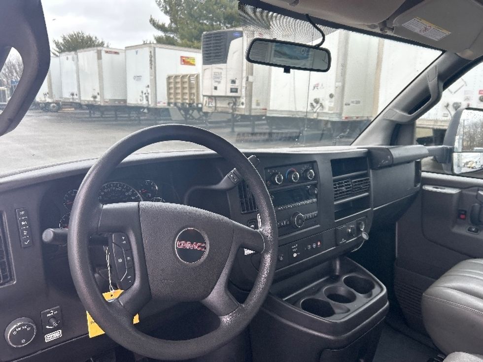 Light Duty Box Truck-Light and Medium Duty Trucks-GMC-2022-Savana G33903-Piqua-OH-55,889\n\t\tmiles-$ 41,500 - Image 18
