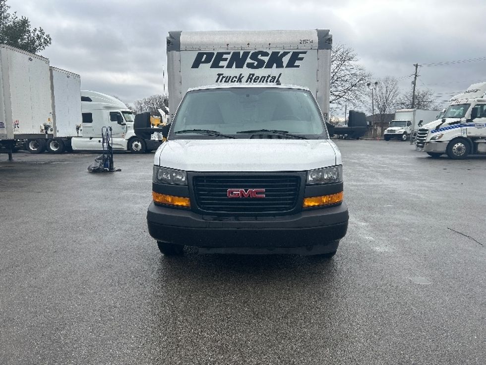 Light Duty Box Truck-Light and Medium Duty Trucks-GMC-2022-Savana G33903-Piqua-OH-55,889\n\t\tmiles-$ 41,500 - Image 2