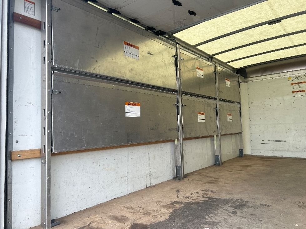 Light Duty Box Truck-Light and Medium Duty Trucks-GMC-2022-Savana G33903-Pittsburgh-PA-37,663\n\t\tmiles-$ 40,750 - Image 10