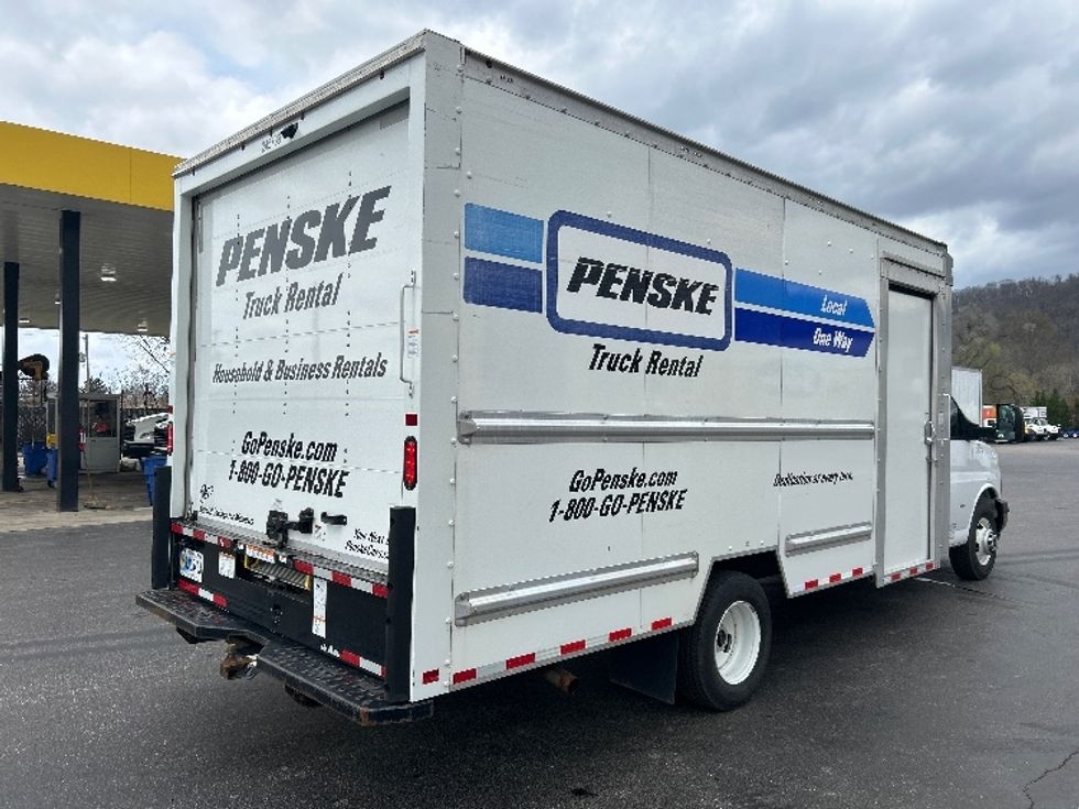 Light Duty Box Truck-Light and Medium Duty Trucks-GMC-2022-Savana G33903-Pittsburgh-PA-37,663\n\t\tmiles-$ 40,750 - Image 12