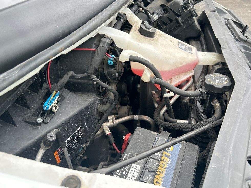 Light Duty Box Truck-Light and Medium Duty Trucks-GMC-2022-Savana G33903-Pittsburgh-PA-37,663\n\t\tmiles-$ 40,750 - Image 22