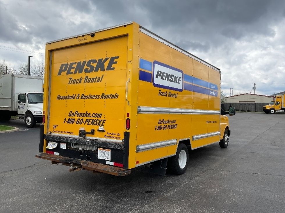 Light Duty Box Truck-Light and Medium Duty Trucks-GMC-2022-Savana G33903-Pittsburgh-PA-69,214\n\t\tmiles-$ 32,500 - Image 13