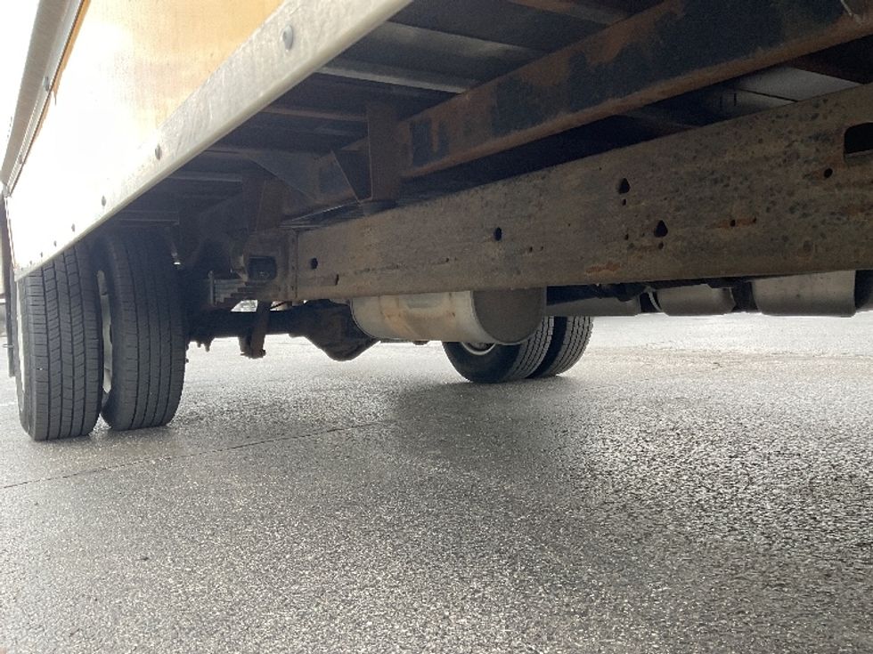 Light Duty Box Truck-Light and Medium Duty Trucks-GMC-2022-Savana G33903-Pittsburgh-PA-69,214\n\t\tmiles-$ 32,500 - Image 14