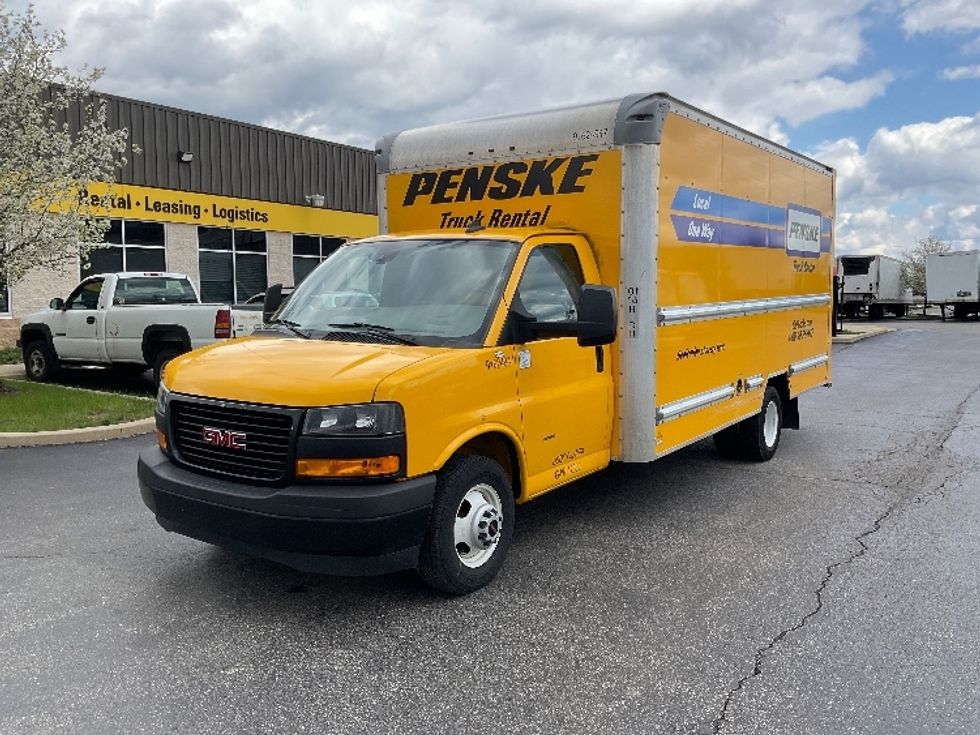 Light Duty Box Truck-Light and Medium Duty Trucks-GMC-2022-Savana G33903-Pittsburgh-PA-69,214\n\t\tmiles-$ 32,500 - Image 3