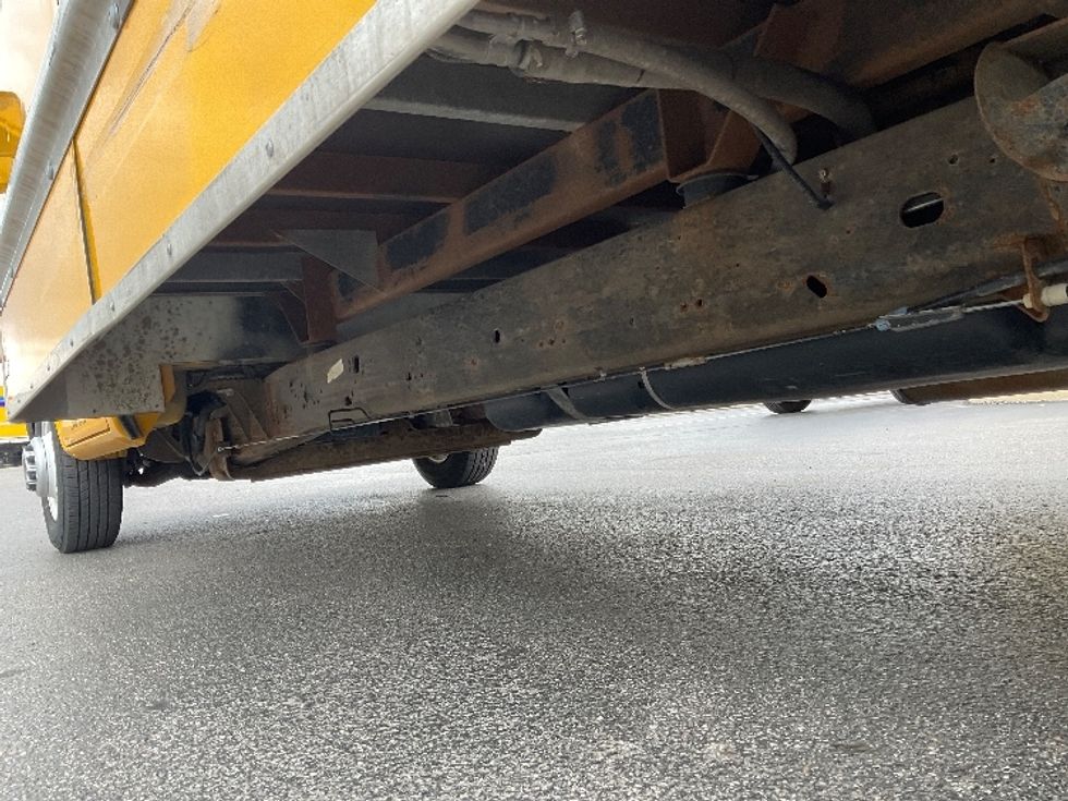 Light Duty Box Truck-Light and Medium Duty Trucks-GMC-2022-Savana G33903-Pittsburgh-PA-69,214\n\t\tmiles-$ 32,500 - Image 5