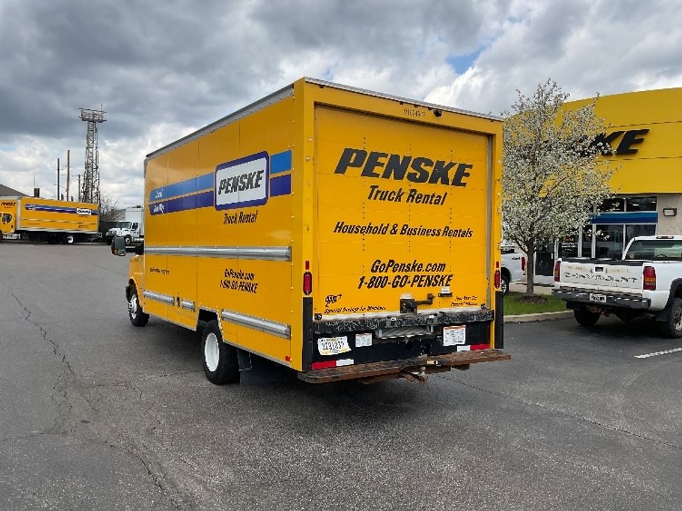 Light Duty Box Truck-Light and Medium Duty Trucks-GMC-2022-Savana G33903-Pittsburgh-PA-69,214\n\t\tmiles-$ 32,500 - Image 6